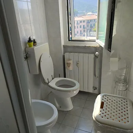 Holiday Luma Vado Ligure Exterior photo